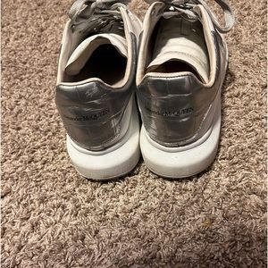 Alexander McQueen/Size 12